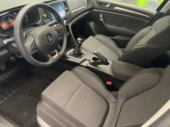 RENAULT MEGANE IV - voiture d'occasion - Photo 17