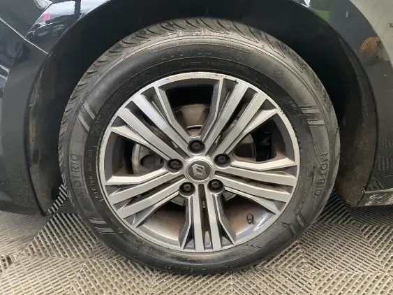 RENAULT MEGANE IV - voiture d'occasion - Photo 21