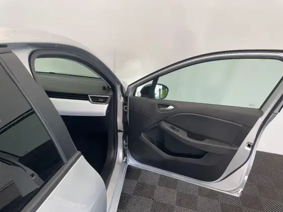 RENAULT CLIO V - voiture d'occasion - Photo 20