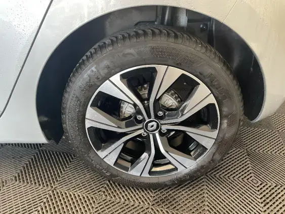 RENAULT CLIO V - voiture d'occasion - Photo 23