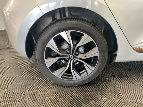 RENAULT CLIO V - voiture d'occasion - Photo 24