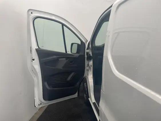 RENAULT TRAFIC FG III - voiture d'occasion - Photo 17