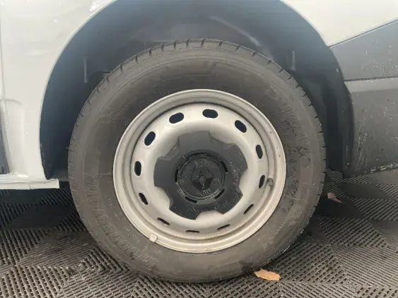 RENAULT TRAFIC FG III - voiture d'occasion - Photo 22