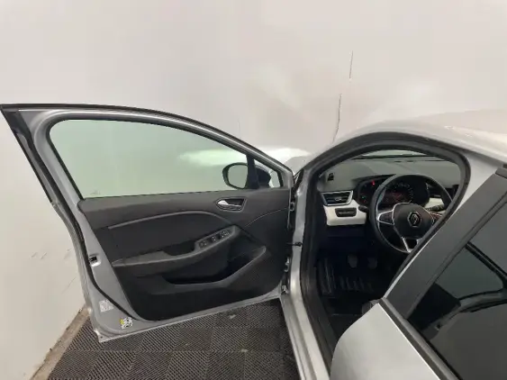 RENAULT CLIO V - voiture d'occasion - Photo 19