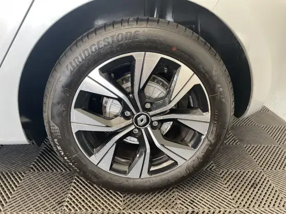 RENAULT CLIO V - voiture d'occasion - Photo 23