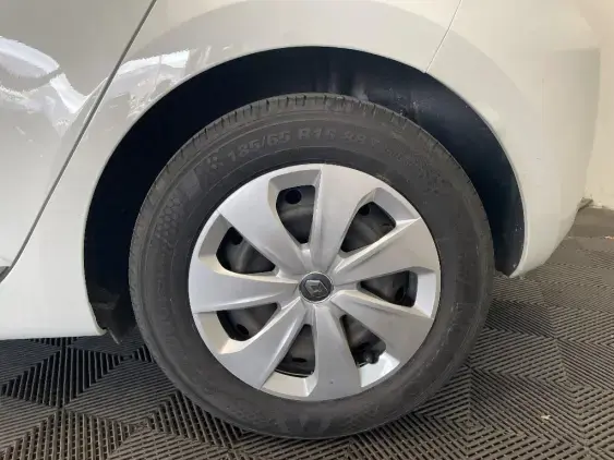 RENAULT CLIO REVERSIBLE V - voiture d'occasion - Photo 20