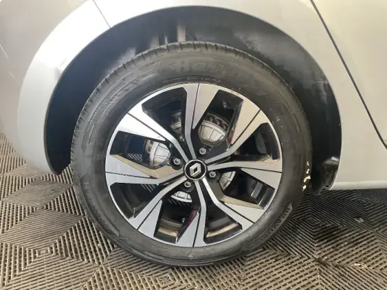 RENAULT CLIO V - voiture d'occasion - Photo 25