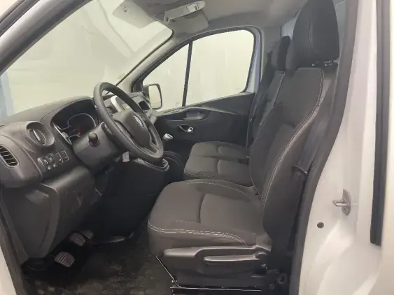 RENAULT TRAFIC FG III - voiture d'occasion - Photo 15