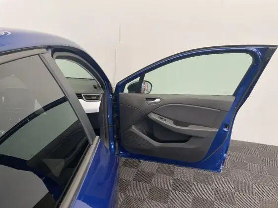 RENAULT CLIO V - voiture d'occasion - Photo 20