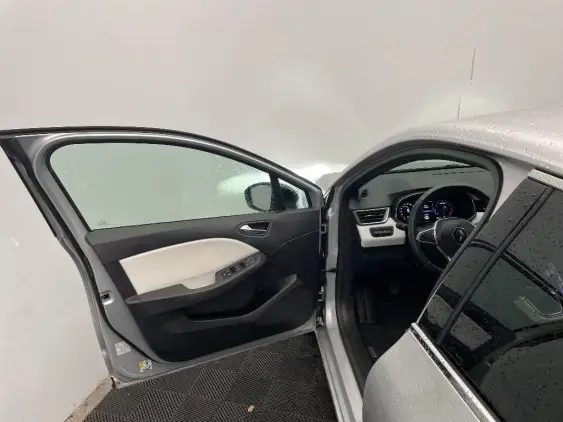 RENAULT CLIO V - voiture d'occasion - Photo 19