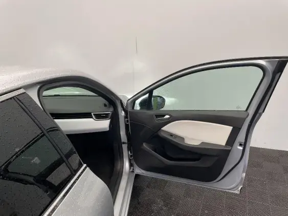 RENAULT CLIO V - voiture d'occasion - Photo 20