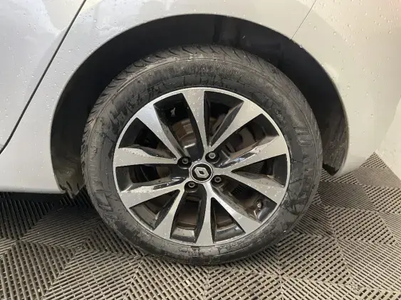 RENAULT CLIO V - voiture d'occasion - Photo 23