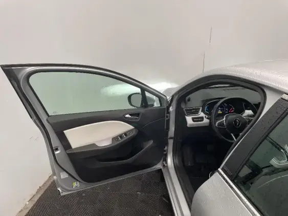 RENAULT CLIO V - voiture d'occasion - Photo 18