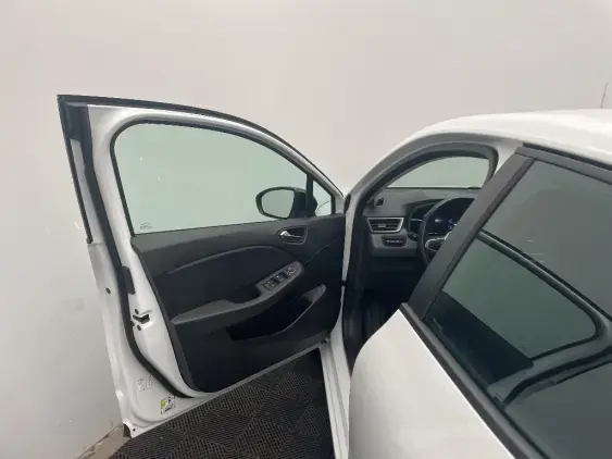 RENAULT CLIO V - voiture d'occasion - Photo 19