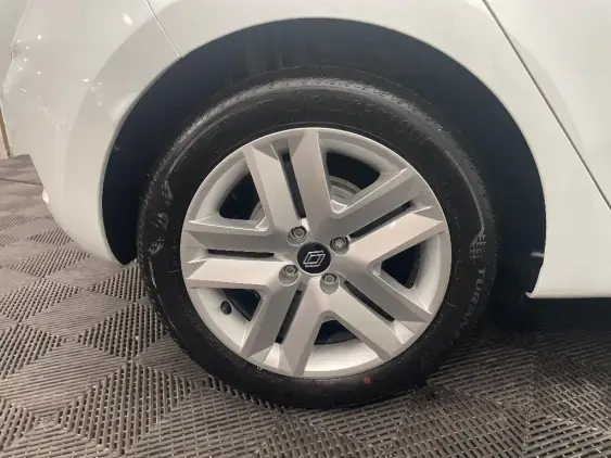 RENAULT CLIO V - voiture d'occasion - Photo 25