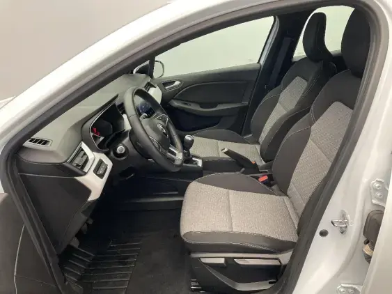 RENAULT CLIO V - voiture d'occasion - Photo 18