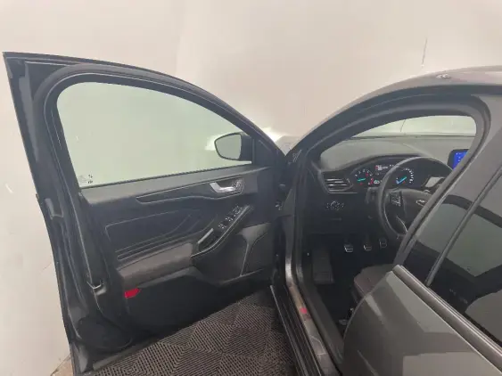 FORD FOCUS IV - voiture d'occasion - Photo 19