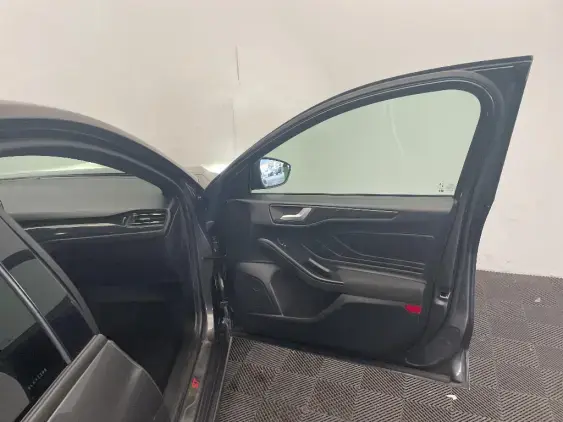 FORD FOCUS IV - voiture d'occasion - Photo 20