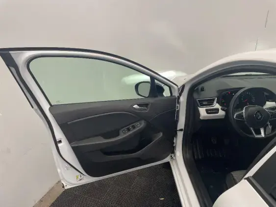 RENAULT CLIO V - voiture d'occasion - Photo 19