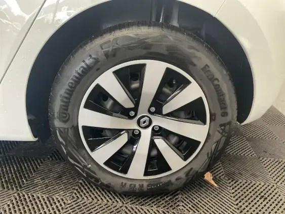 RENAULT CLIO V - voiture d'occasion - Photo 23