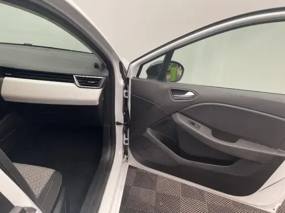 RENAULT CLIO V - voiture d'occasion - Photo 20