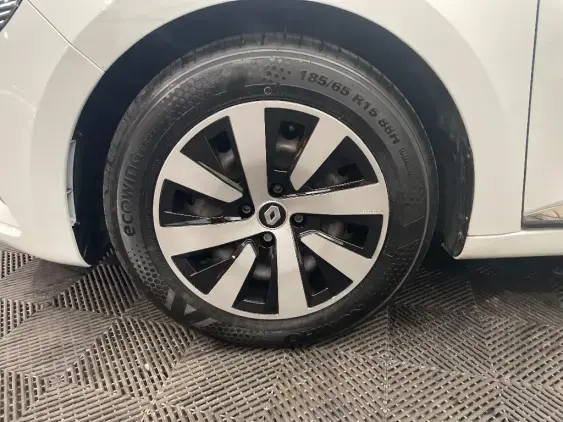 RENAULT CLIO V - voiture d'occasion - Photo 22