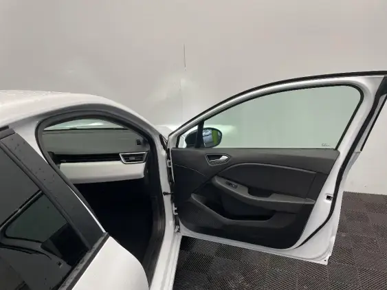 RENAULT CLIO V - voiture d'occasion - Photo 19