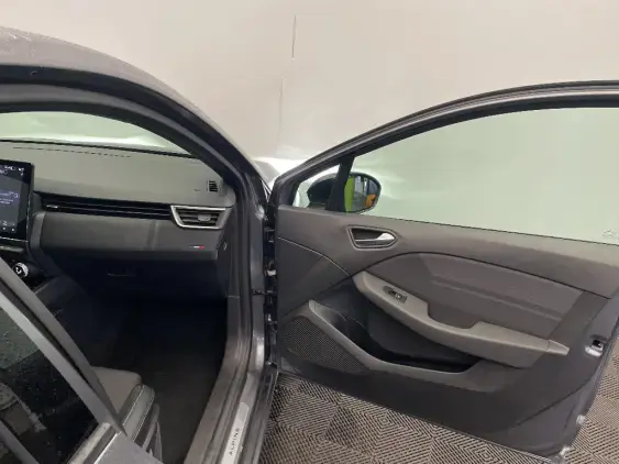 RENAULT CLIO V - voiture d'occasion - Photo 20