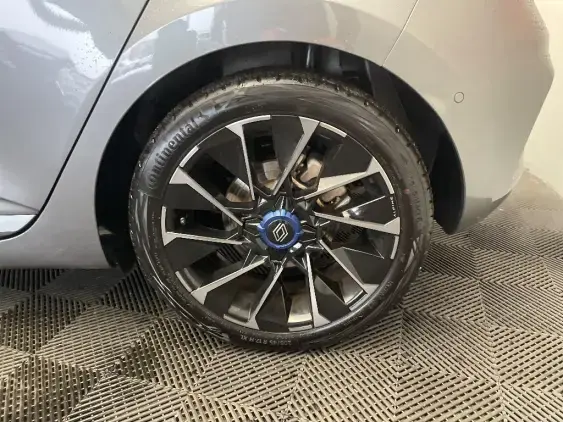 RENAULT CLIO V - voiture d'occasion - Photo 23