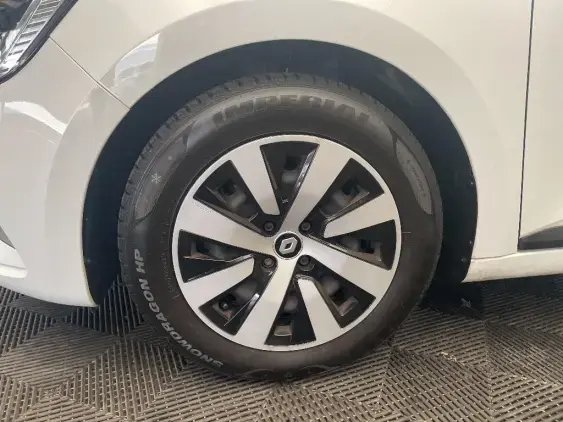 RENAULT CLIO V - voiture d'occasion - Photo 23