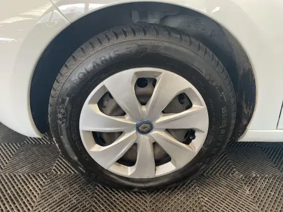 RENAULT ZOE - voiture d'occasion - Photo 21