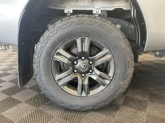 TOYOTA HILUX VIII - voiture d'occasion - Photo 22