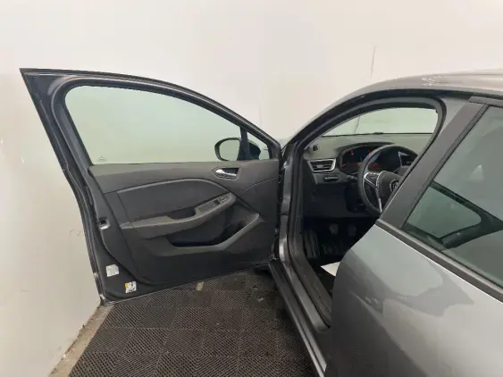 RENAULT CLIO V - voiture d'occasion - Photo 18