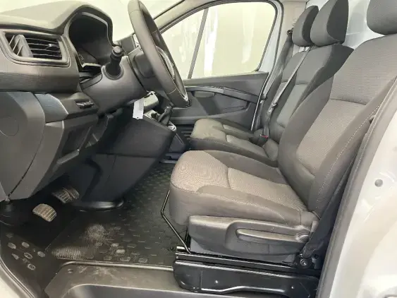 RENAULT TRAFIC FG III - voiture d'occasion - Photo 17