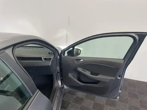 RENAULT CLIO V - voiture d'occasion - Photo 19