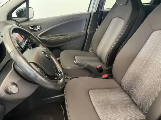 RENAULT ZOE - voiture d'occasion - Photo 17