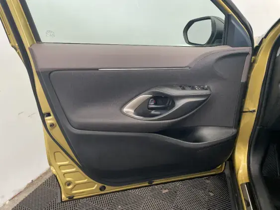 TOYOTA YARIS CROSS I - voiture d'occasion - Photo 19