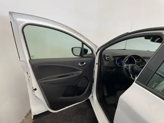 RENAULT ZOE - voiture d'occasion - Photo 17