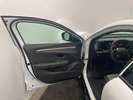 RENAULT MEGANE V - voiture d'occasion - Photo 18