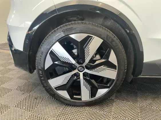 RENAULT MEGANE V - voiture d'occasion - Photo 23