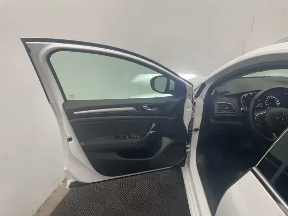 RENAULT MEGANE ESTATE IV - voiture d'occasion - Photo 19