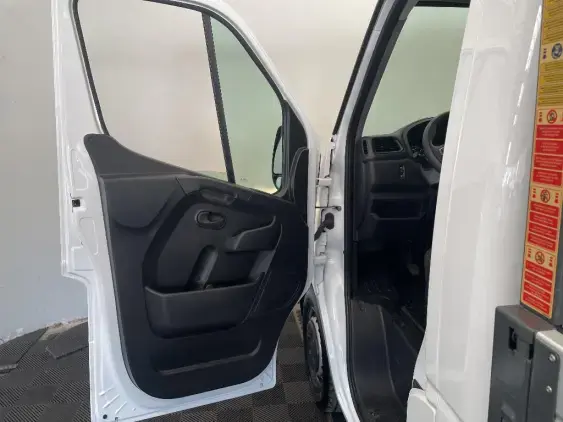 RENAULT MASTER III - voiture d'occasion - Photo 17