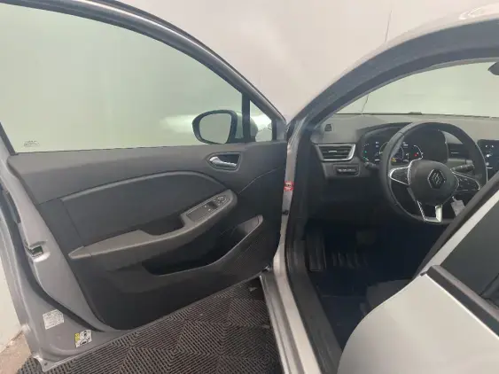 RENAULT CLIO V - voiture d'occasion - Photo 19