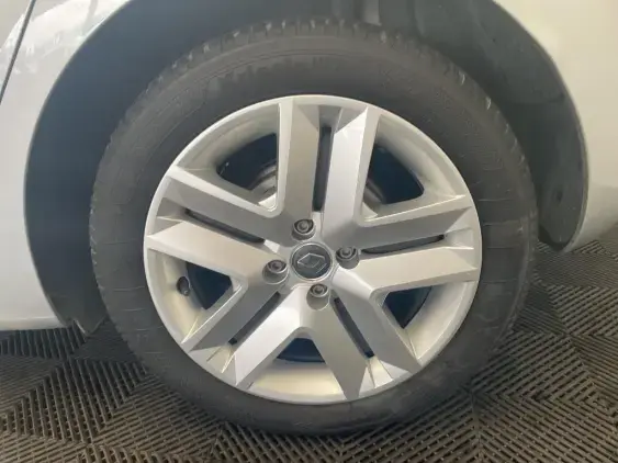 RENAULT CLIO V - voiture d'occasion - Photo 23