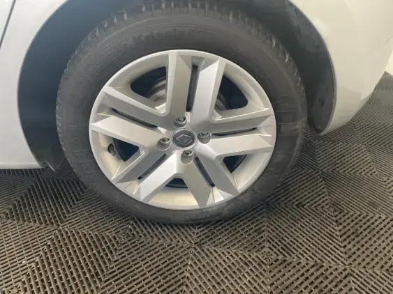 RENAULT CLIO V - voiture d'occasion - Photo 24