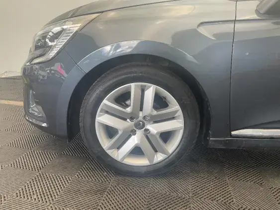 RENAULT CLIO V - voiture d'occasion - Photo 21