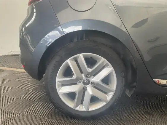 RENAULT CLIO V - voiture d'occasion - Photo 23