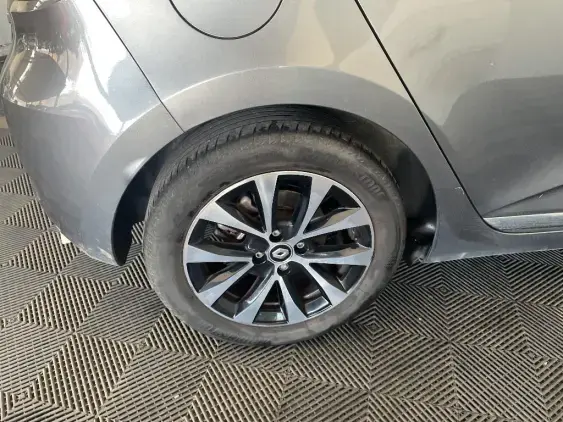 RENAULT CLIO V - voiture d'occasion - Photo 24