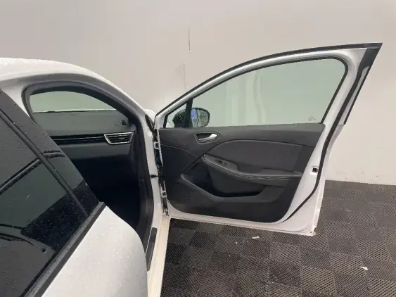 RENAULT CLIO V - voiture d'occasion - Photo 20