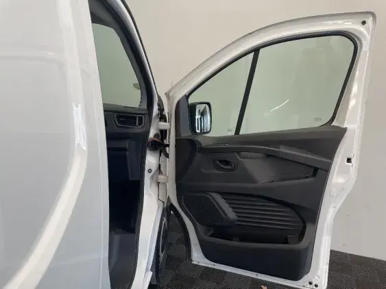 RENAULT TRAFIC III - voiture d'occasion - Photo 19